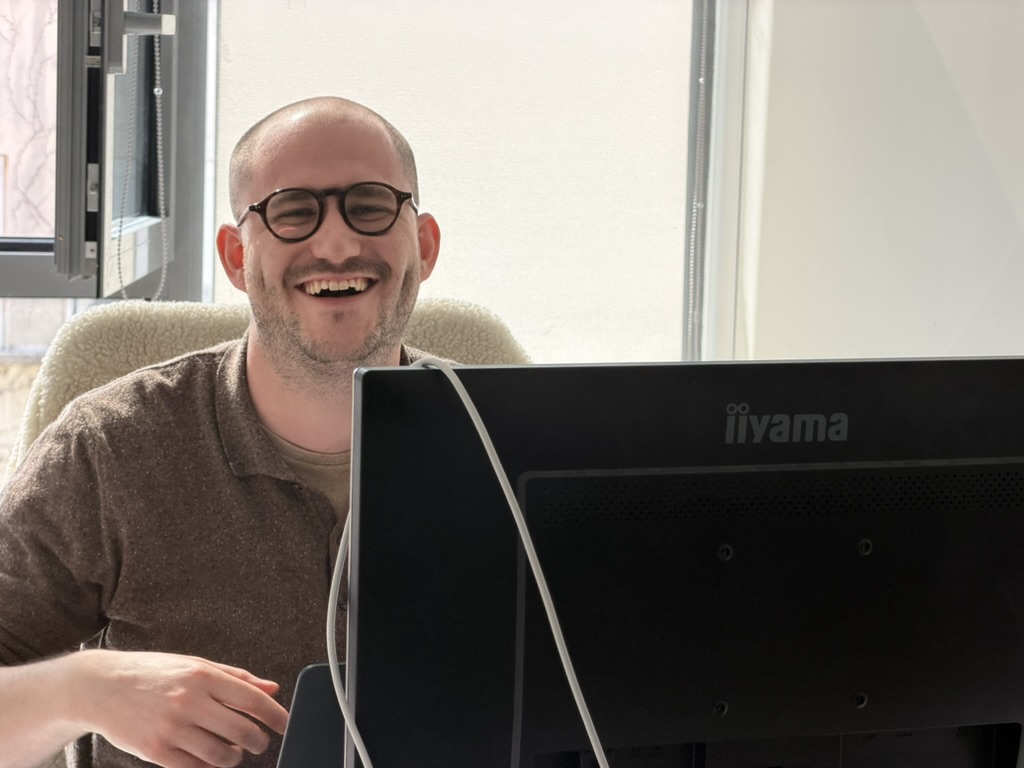 42BE1F52 0733 4233 9558 1140A23D914C 1 105 c